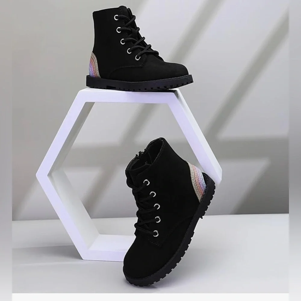 Shoeslocker Gilrs  Black Rainbow Ankle Boots size 11.        (#79)